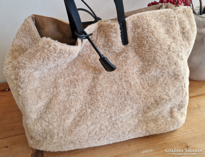 Design Spanish lambswool soft faux fur bag, new, women's, beige-cream color, hand or shoulder bag