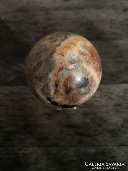 Gyönyörű holdkő és napkő gömb, ásvány