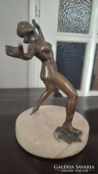 I'm off! Antique bronze woman full nude statue skating, sporty, erotic