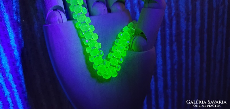 Genuine Czech Uranium Glass Bracelet #24004