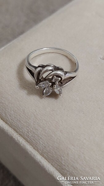 925 - Sterling silver ring, size 54! In perfect condition! Special shape!