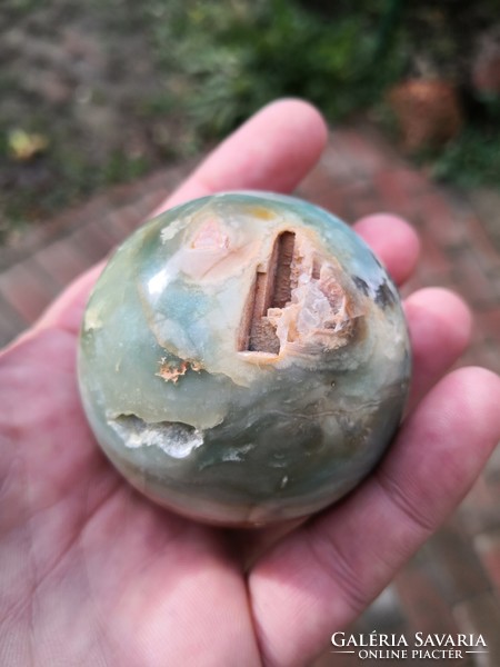 Szépséges amazonit gömb, ásvány