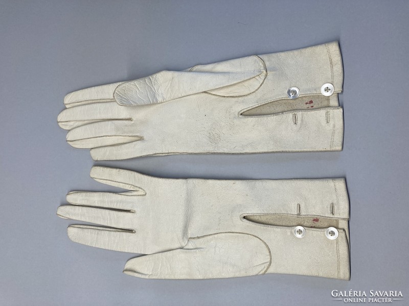 Antique white genuine leather women's gloves
