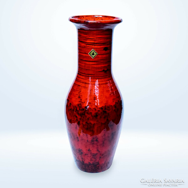 Ceramic craftsman's floor vase