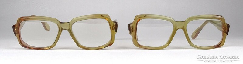 1Q072 old director diopter glasses 2 pieces