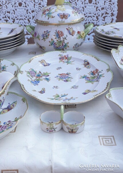 Herend Victorian tableware for 6 people