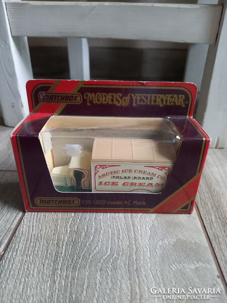 1986-os Matchbox: AC Mack teherautó (Models of Yesteryear-sorozat)