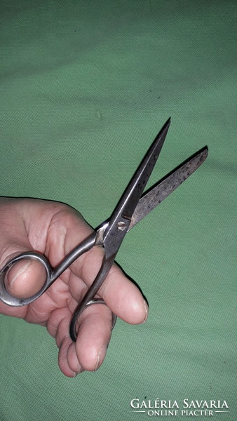 Antique Solingen steel sharp needlework scissors in good condition when closed, the length is 12 cm according to the pictures