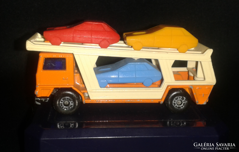 1976 Matchbox Superfast No.11 Car Transporter / England