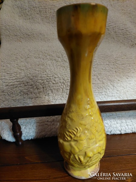 Retractable ceramic vase