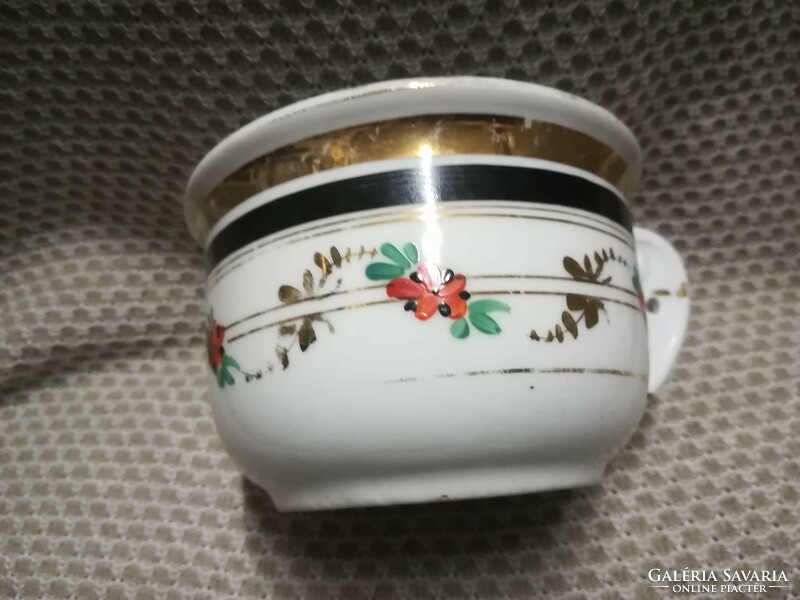 Thick-walled, porcelain komachi cup