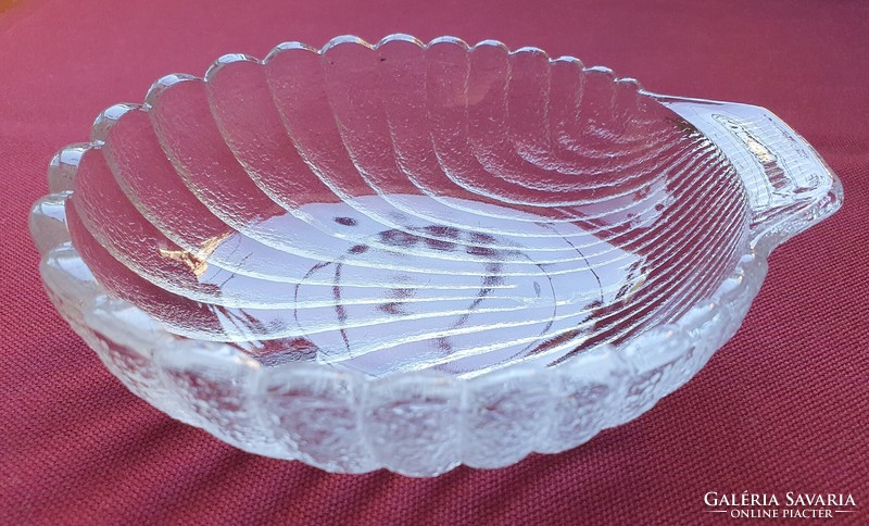 Glass shell shaped bowl serving platter