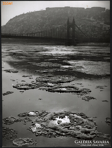 Larger size, photo art work by István Szendrő. Budapest, ice movement on the Danube, Elizabeth Bridge,