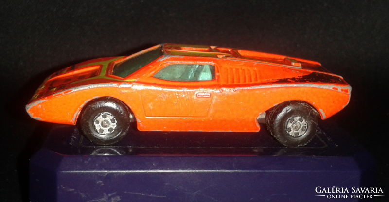 1973 Matchbox Lesney Superfast #27 Lamborghini Countach / England