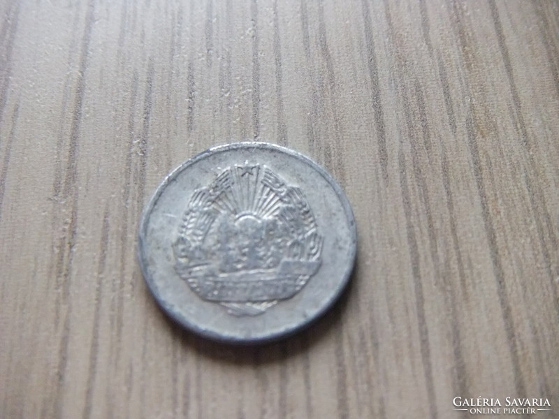 5 Bani  1975     Románia