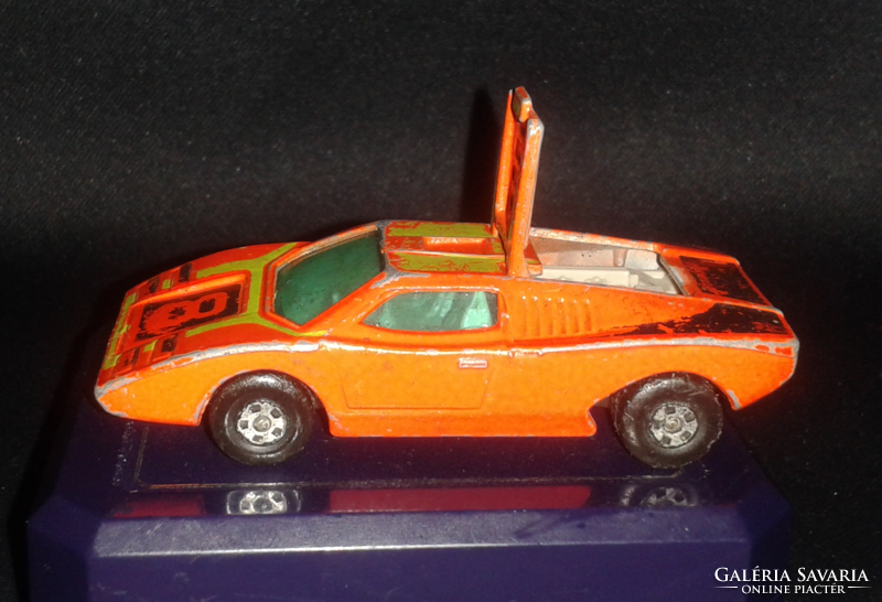 1973 Matchbox Lesney Superfast #27 Lamborghini Countach / England