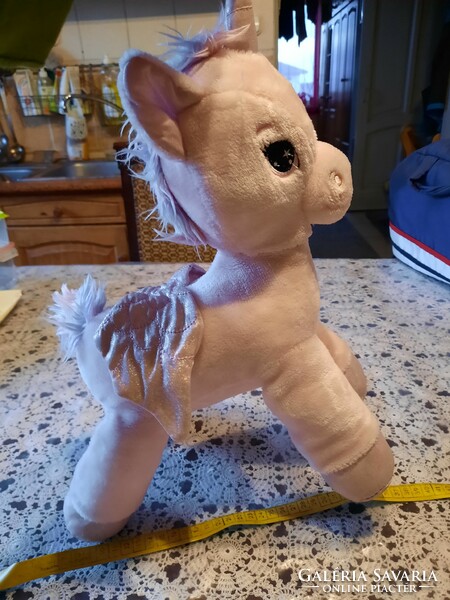 Plush toy, with unicorn wings, negotiable