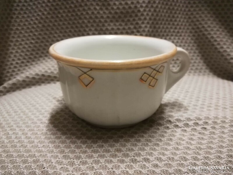 Thick-walled, porcelain komachi cup