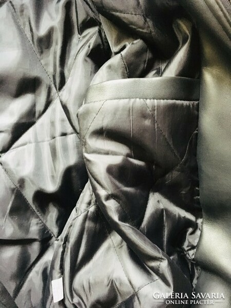 Fekete kapucnis kabát - XL-XXL