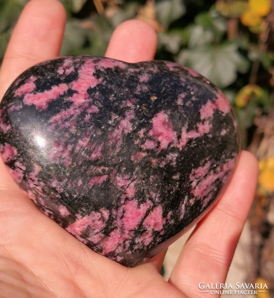 Large rhodonite heart, mineral crystal