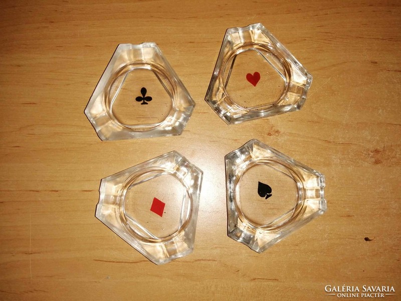 Retro Francia kártya mintás üveg hamutál hamutartó szett eredeti dobozában (afp)