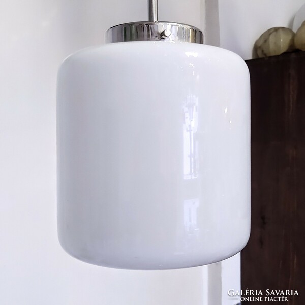 Bauhaus - Art deco nikkelezett menyezeti lámpa felújítva - tejüveg henger búra
