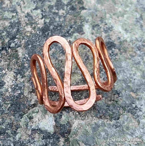 Minimal ring made of red copper