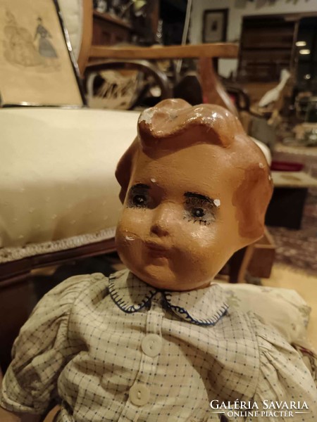 Dolls, papier-mâché head toys from the 1930s, textile body, wooden bed, bedding, complete set