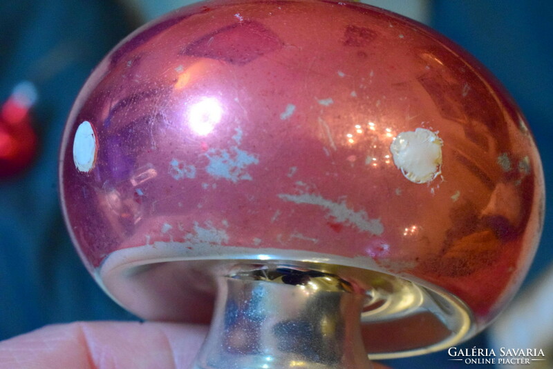 Régi nagyméretű  üveg gomba karácsonyfadísz  8 x 5,5 cm + függesztő