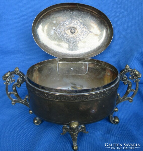 Antique copper sugar bowl marked, 15 cm high, 19.5 cm long, 9 cm wide.