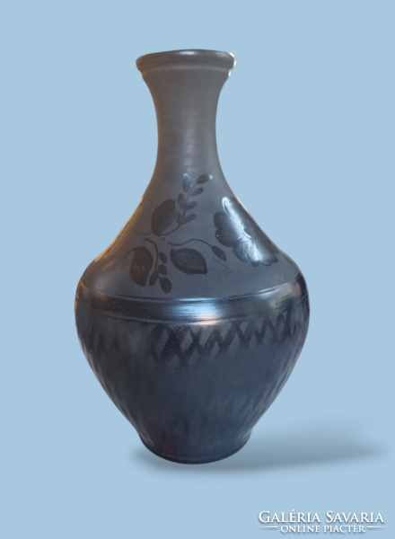 Fekete nádudvari kerámia váza 23 cm magas