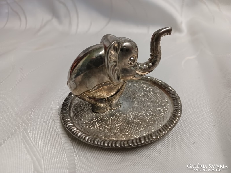 Silver-plated elephant ring holder