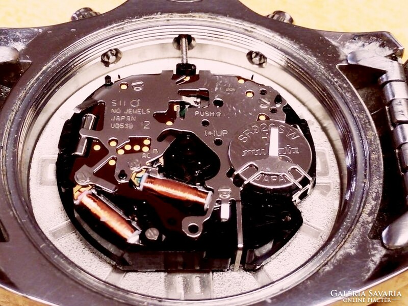 Gigandet Chronograph RACE KING Quartz, naptáras méretes Svájci férfi karóra