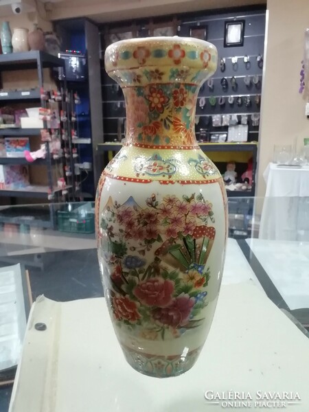 Chinese porcelain vase