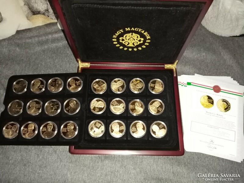 A complete collection of coins of great Hungarians
