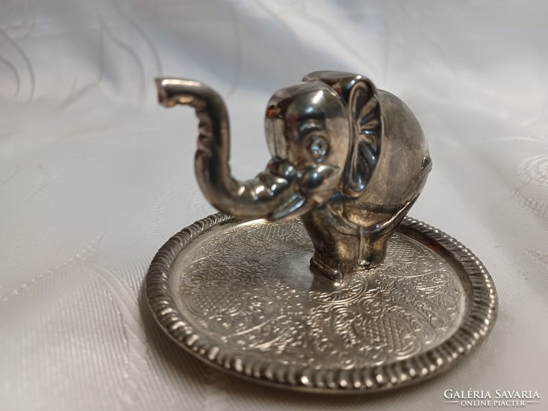 Silver-plated elephant ring holder