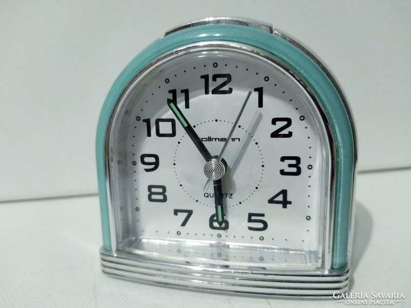 Pollmann small table alarm clock