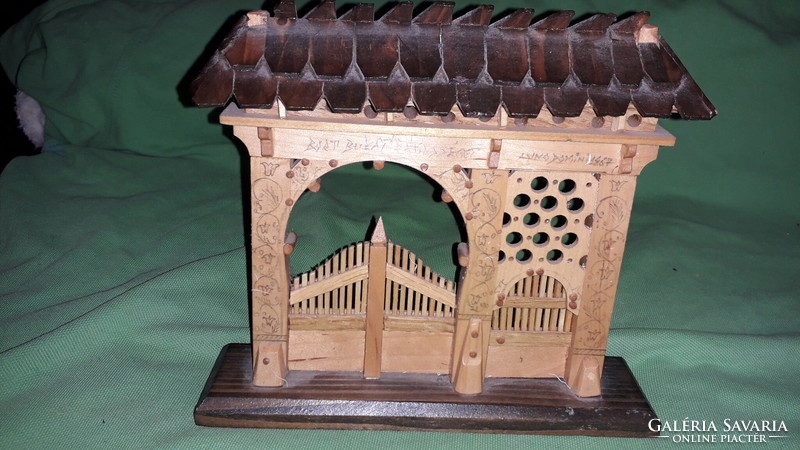 Old, beautiful, life-like wooden table, shelf ornament Székelykapu model unfinished 16 x 18 cm according to the pictures