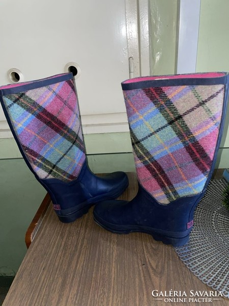 Ness Scotland (original) women's size 36 bth: 23 cm rubber boots