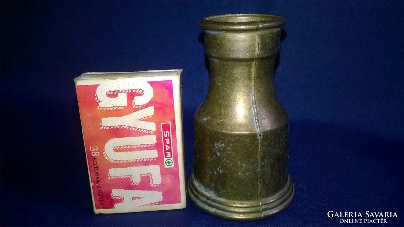 Tiny copper jug, spout 13. - Shelf decoration