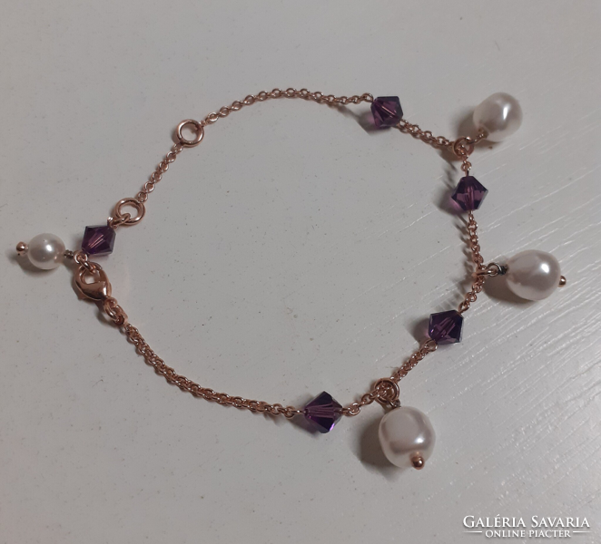 Gold-plated bracelet with a sparkling faceted crystal and pearl pendant