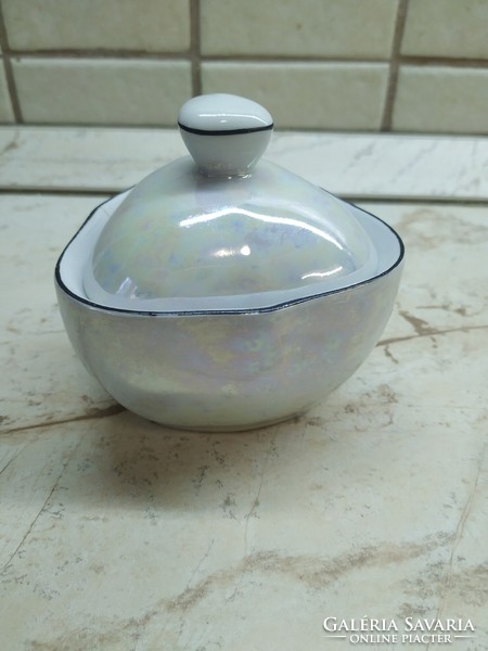 Raven House porcelain bonbonnier for sale! Porcelain iridescent bonbonnier for sale!