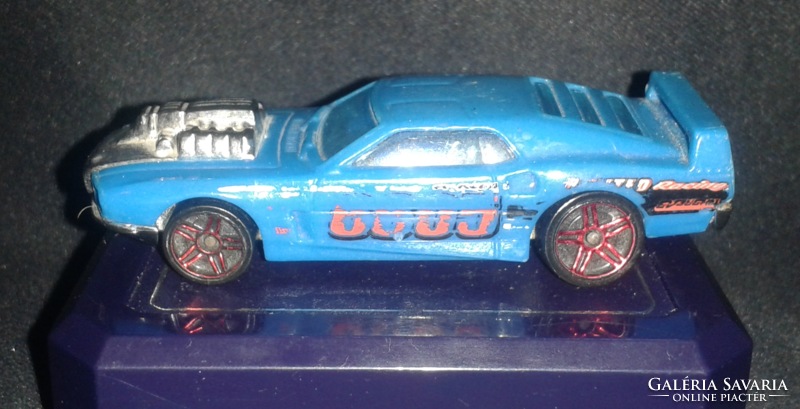 Hot Wheels Blue Rivited 6605