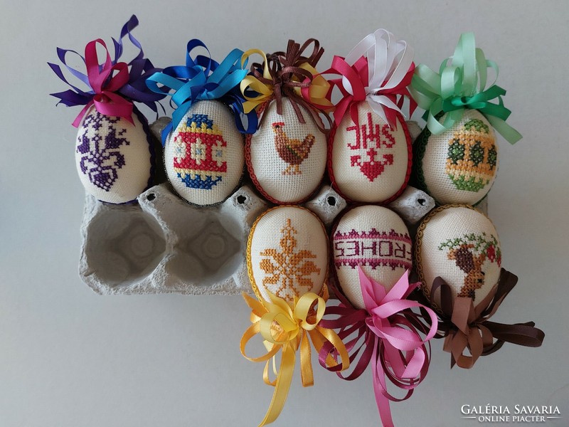 Embroidered Easter eggs, 8 handmade decorations