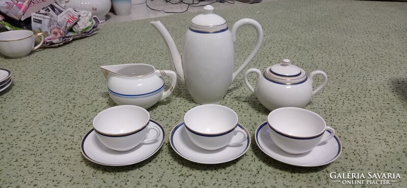 Zsolnay coffee set for every day. Cute ;)