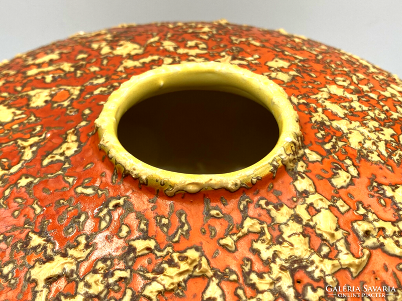 Retro lake head ufo ceramic vase