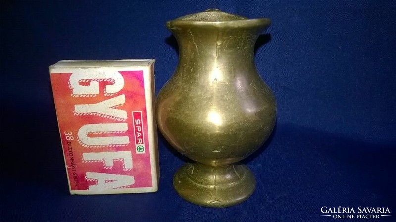 Tiny copper jug, spout 10. - Shelf decoration