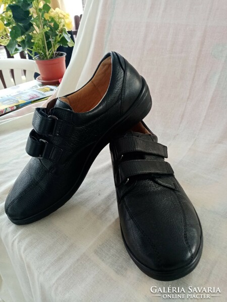 Comfortable genuine leather women's shoes size 42