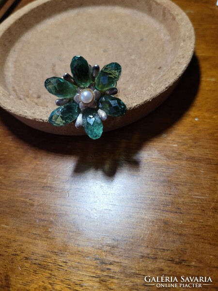 Silver green flower stone ring