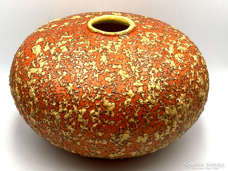 Retro lake head ufo ceramic vase